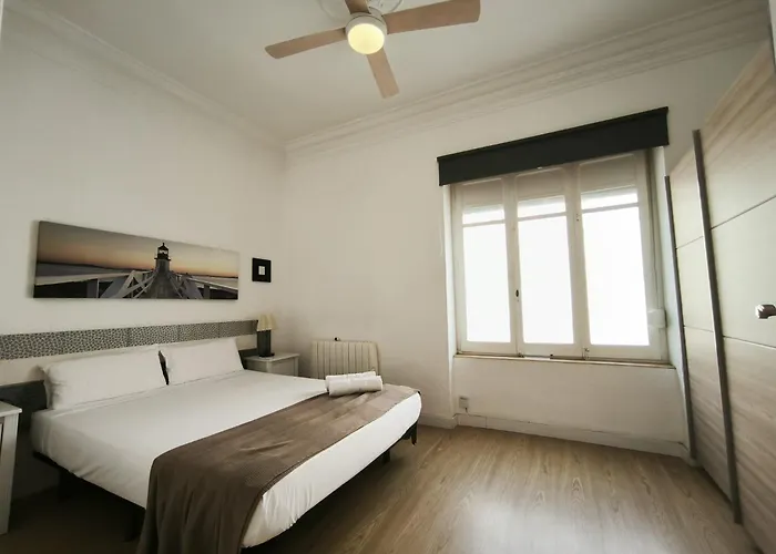 Florit Flats - The Ausias March Apartment